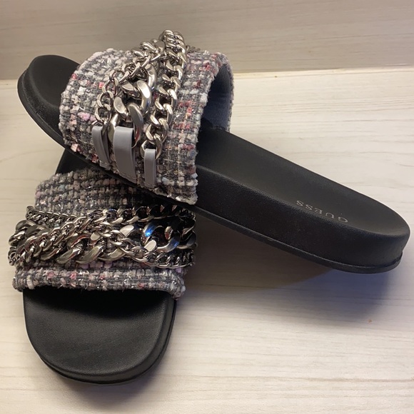 Guess Salina Flat Sandals Grey/Pink Silver Chains Sz 7M Light Comfy Brand New - Picture 3 of 9